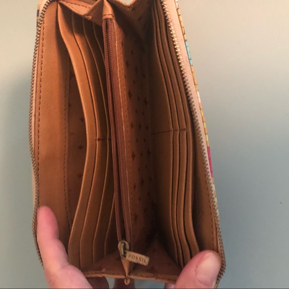 Fossil Zip Around Canvas Coated Wallet - Picture 3 of 5